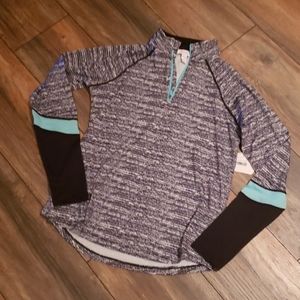 NWT cute athletic top